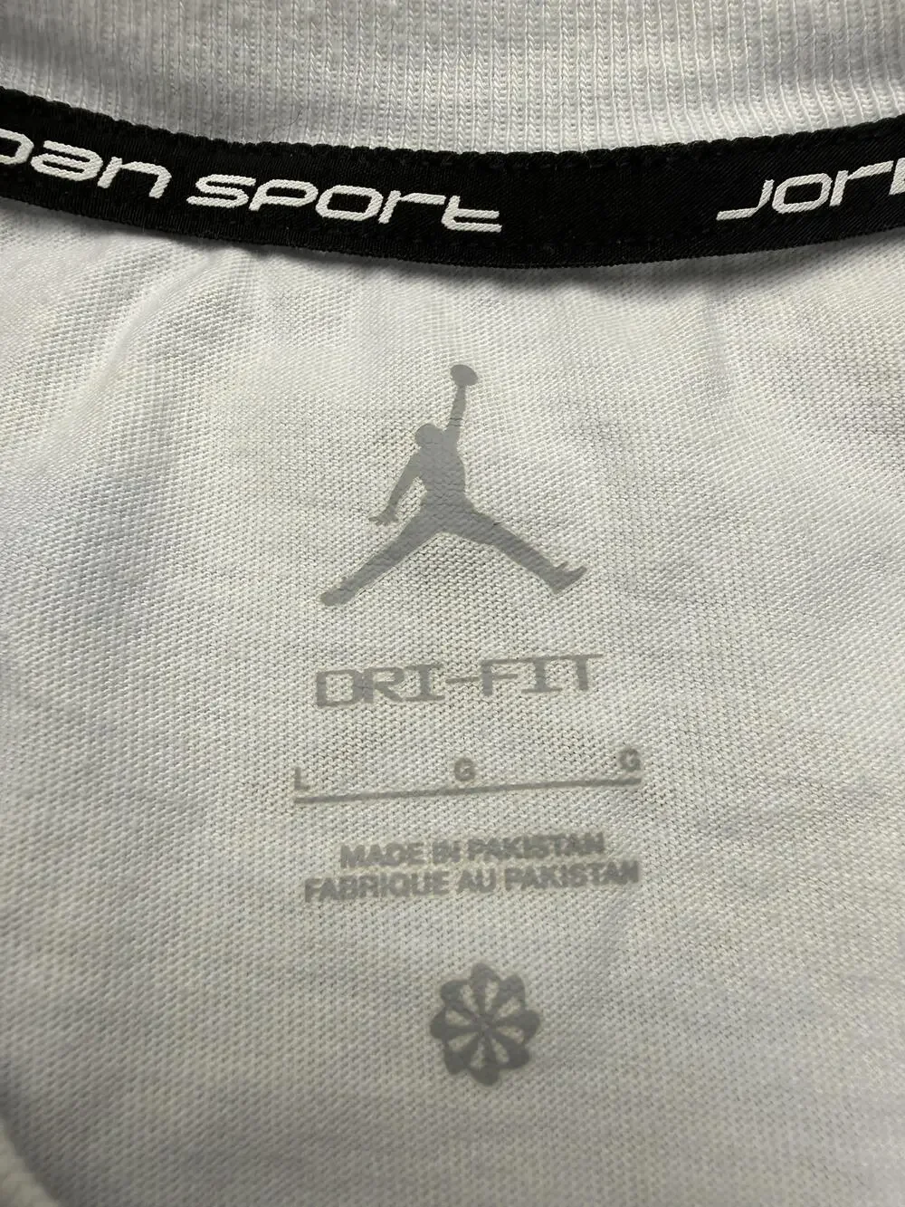Jordan Shirt Mens Large White Dri-Fit Face Graphic Tee Basketball Airbrush